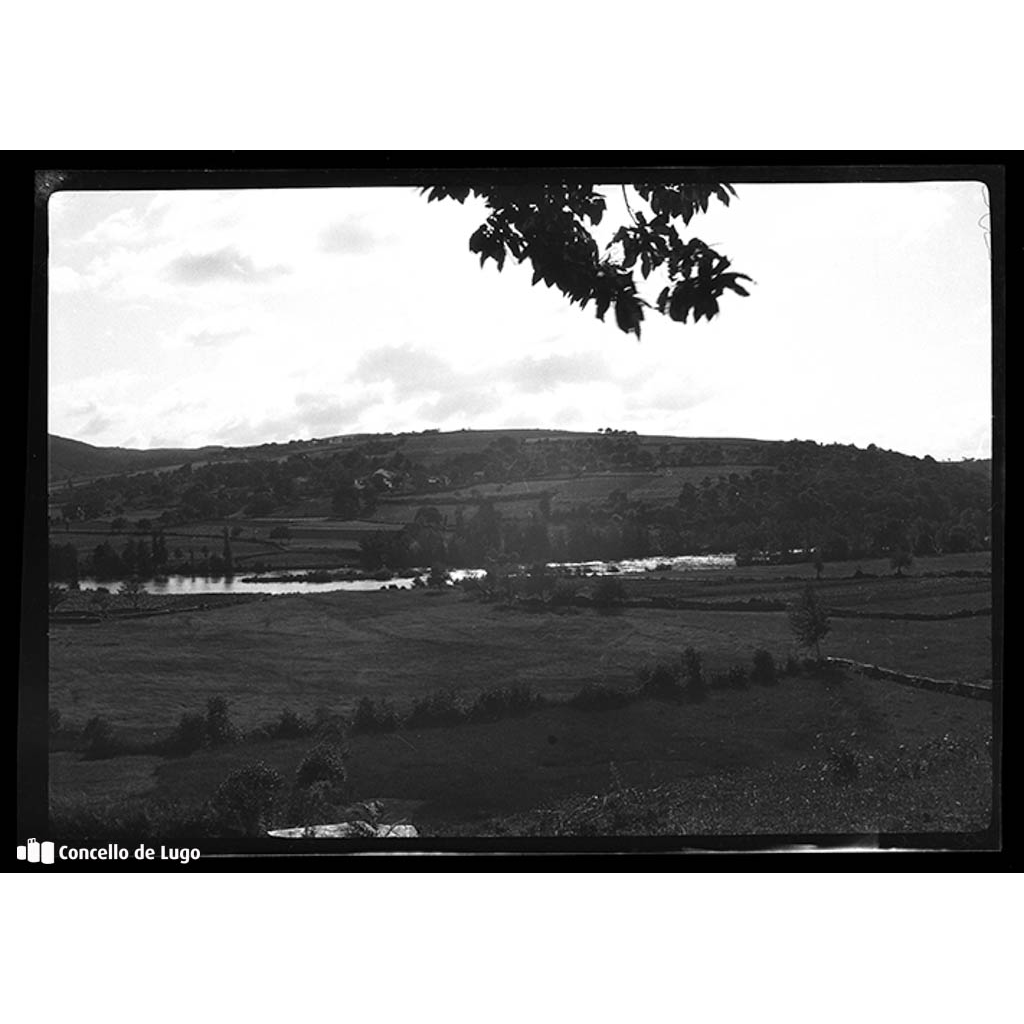 Arredores de Lugo. Vista dunha paisaxe fluvial