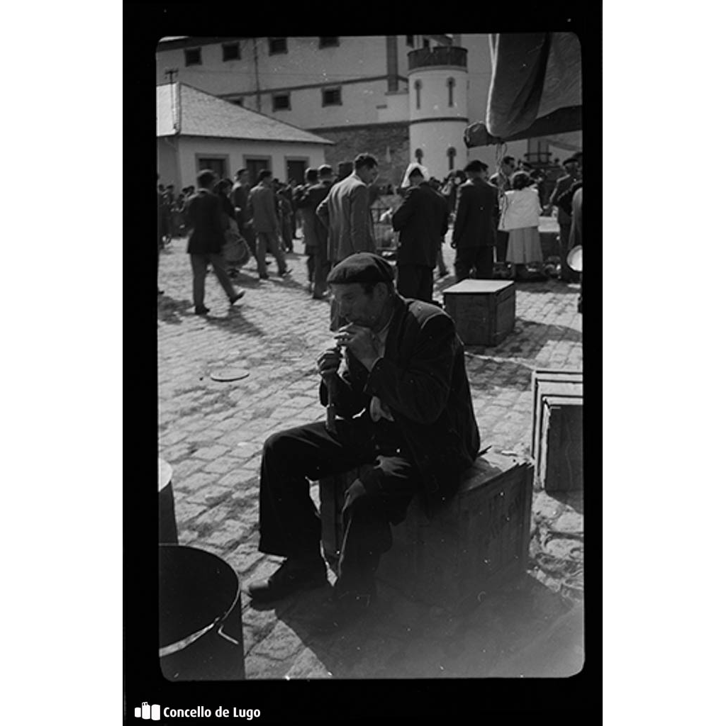 San Froilán, postos do polbo. Caldereiro no campo da feira (Praza da Constitución