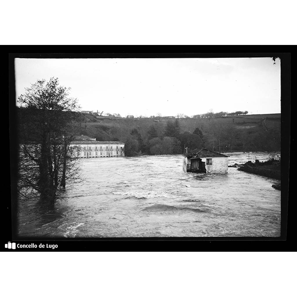 Crecida do río Miño. Vista do Balneario de Lugo