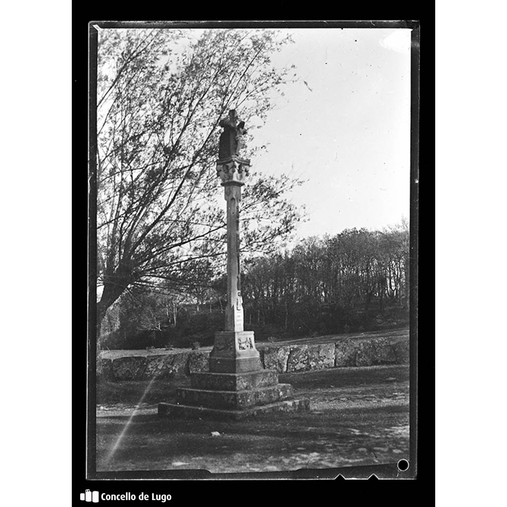 Cruceiro de Reximil, Santiago de Xustás (Cospeito