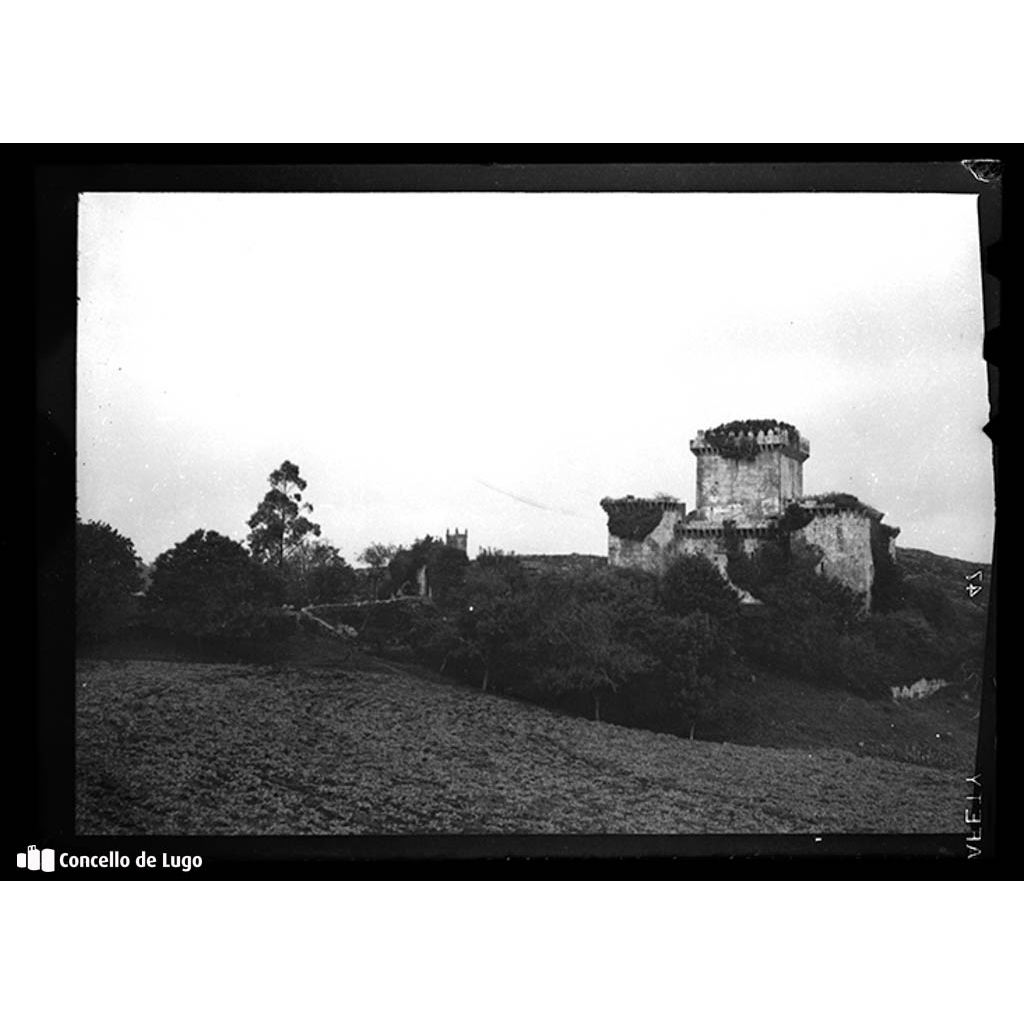 Excursión a Pambre. Vista do Castelo de Pambre