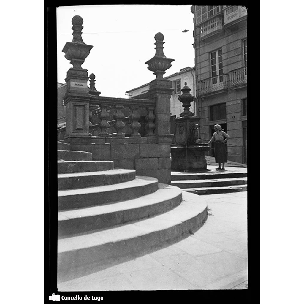 Rúas de Pontevedra. Praza da Peregrina