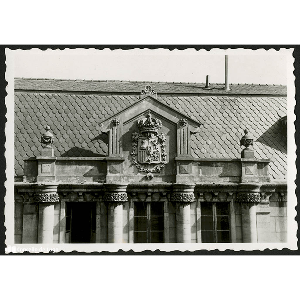 Ornamentación da Delegación de Facenda