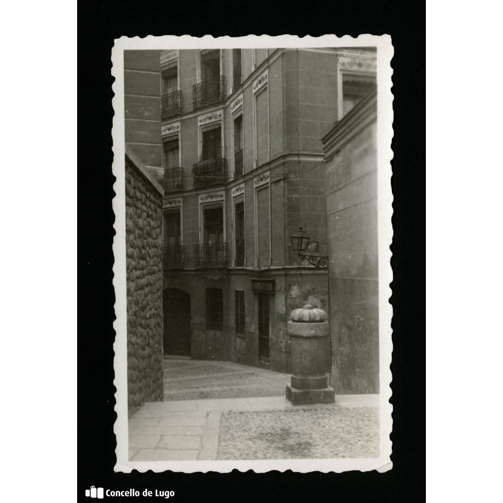 Vista parcial dunha rúa. Madrid