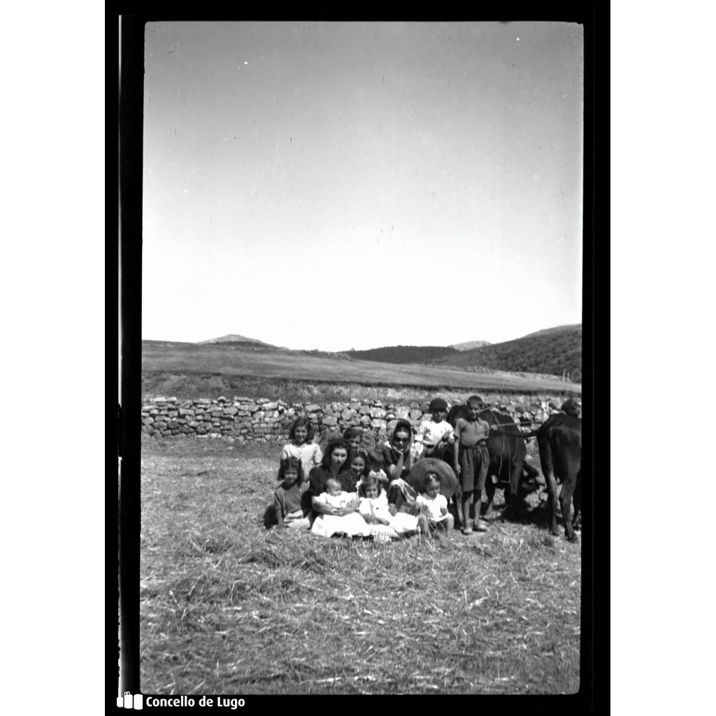 Vacacións da familia de Fernández Penedo. Retrato de grupo