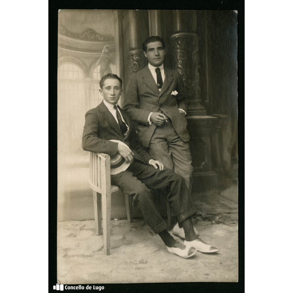 Retrato de estudio de Salvador Fole Sánchez y Álvaro Gil Arias